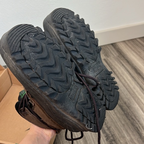 MOUNTAIN BOOTS FOR SNOW OR HIKING SIZE 7 - Picture 3 of 6